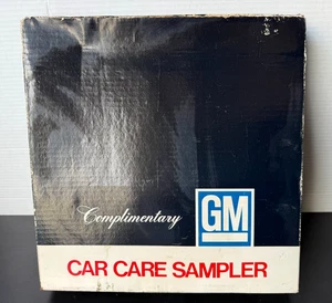 Vintage GM Complimentary Car Care Sampler Kit - Foto 1 di 6