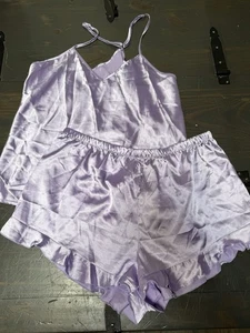 Unbranded Women's 2 Piece Purple Satin Pajamas Set Shorts Cami Tank Size Large - Picture 1 of 6