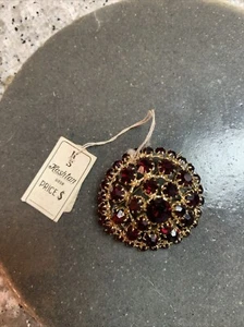 Vtg Nwt Soviet Russian Ornate Ruby ? Stones Domed Brooch Pin Gorgeous Sparkly - Picture 1 of 10