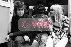 Bob Dylan con Donovan & Mary Travers en Newport 1965 - Estampado de archivo profesional (11x14) - Imagen 1 de 1