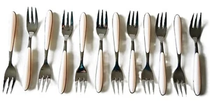 SET OF 12 STAINLESS STEEL MIRROR FINISH CAKE/PASTRY FORK WHITE HANDLE - Picture 1 of 2