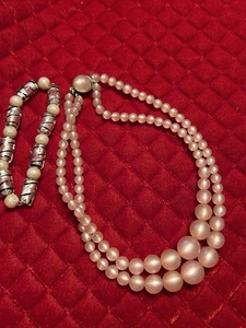 Vintage Multi Strand Light Pink Moonglow Lucite?Beaded Necklace Glass Bracelet - Picture 1 of 7
