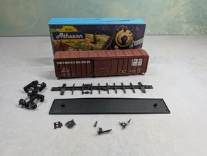 Athearn 5520 HO 50' Sliding Door Box Car Family Lines System #25662 Decal KIT - Picture 1 of 5
