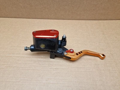 Aprilia SL750 Shiver Clutch cilindro mestre e alavanca e tampa A/mercado 2010 - 2016 - Imagem 1 de 4