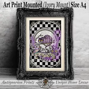 Gato de Cheshire estampado de arte gótico en página de diccionario antiguo Alicia en el país de las maravillas - Imagen 1 de 3