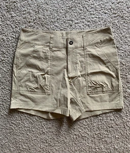 USED Women's Columbia Silver Ridge Stretch Omni-Shade Shorts Size 8 Khaki - Picture 1 of 3