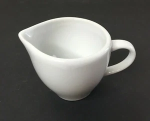 Pottery Barn Great White Creamer Gravy Syrup Server - Picture 1 of 8