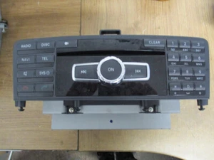 Mercedes-Benz R172 SLK CD-Player Radio Head Unit A1729007303 A 172 900 73 03 - Bild 1 von 7