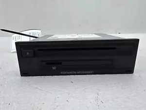 Receptor multimedia de radio reproductor de CD SD de infoentretenimiento Volkswagen Golf GTI 15-16 FABRICANTE DE EQUIPOS ORIGINALES - Imagen 1 de 4