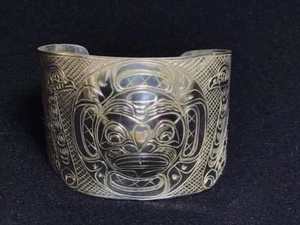 Signed Albert Seaweed West Coast Native Art Carved "Sun and Swan" Sterling  Cuff - Picture 1 of 6