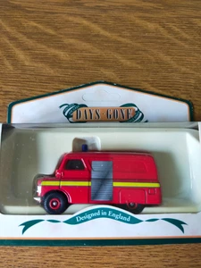 Lledo DG173 003 Fire Assistance - Bedford CA Van - Picture 1 of 1