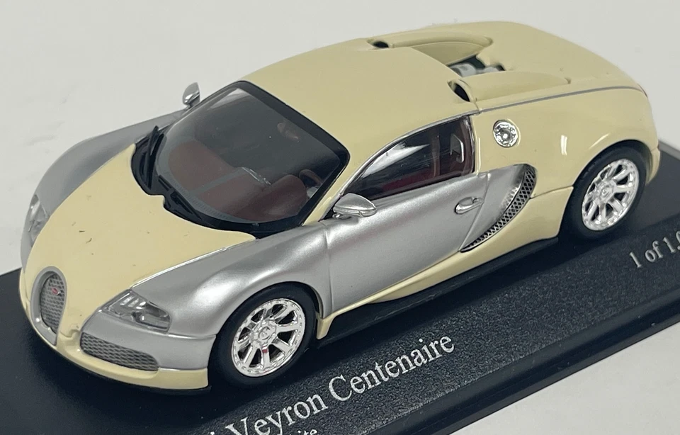 Bugatti Veyron Centenaire Edition Beige & Crome 1/43 Minichamps