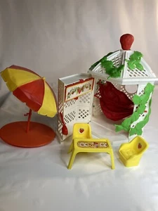 Kenner 1980s Vintage Strawberry Shortcake Garden House Gazebo Playset Umbrella - Picture 1 of 1