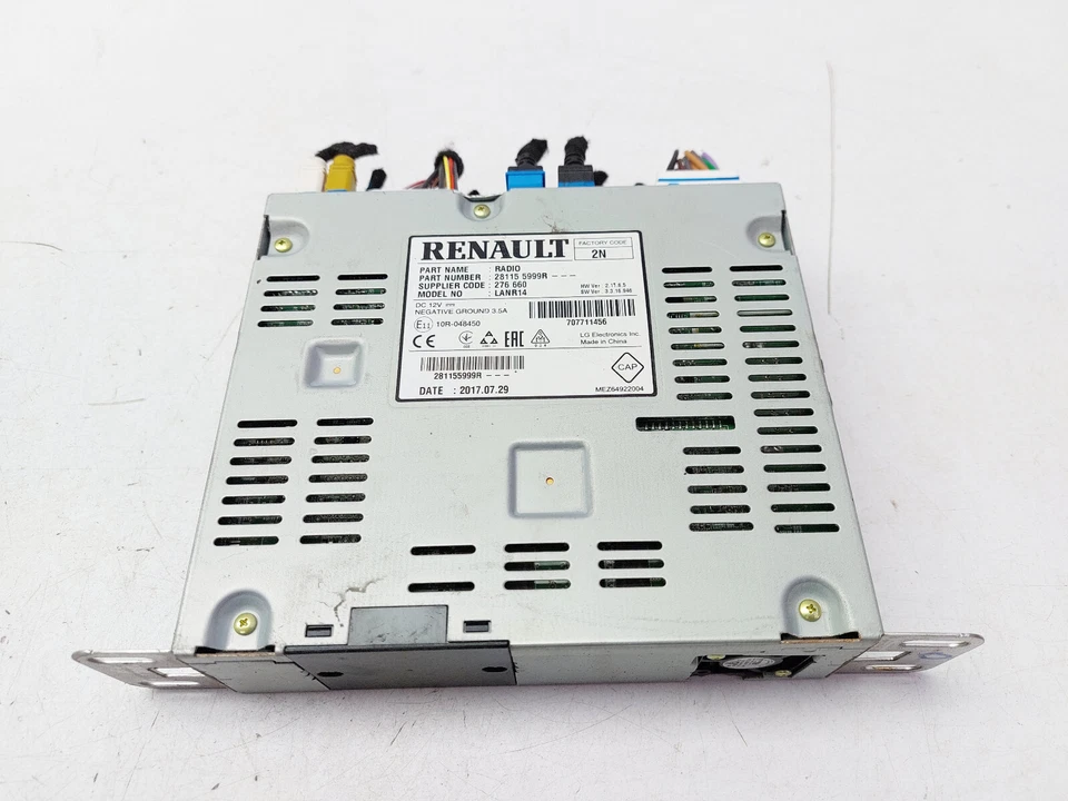 RENAULT KOLEOS RADIO STEREO MULTIMEDIA PLAYER HEAD UNIT 2018 281155999R - Image 1 of 4