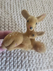 Vintage Flocked Deer Doe With Baby Fawn Woodland Deer - Picture 1 of 3
