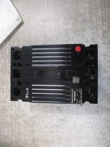 Interruptor de circuito GE TEB132010WL 10A 240V 3P nuevo excedente - Imagen 1 de 7