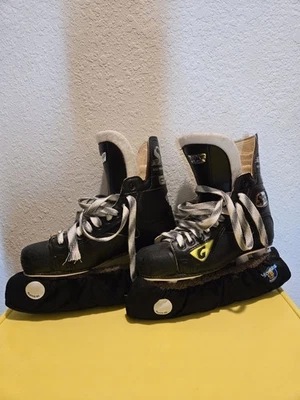 Graf Supra 705 Ice Hockey Skates Senior Black Green 7 1/2 - Image 1 of 4