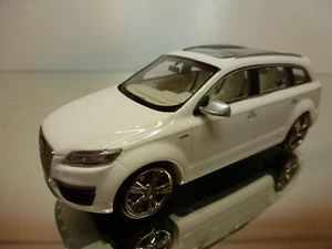 LOOKSMART AUDI Q7 V12 CONCEPTCAR 2007 - WHITE 1:43 - EXCELLENT CONDITION - 23 - Bild 1 von 7