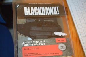 NEW Blackhawk Leather Tuckable Pancake Holster RH #422000BK-R Glock 17/22/31  - Picture 1 of 5