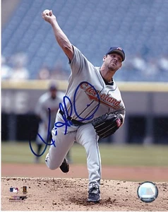 KEVIN MILLWOOD CLEVELAND INDIANS ACTION SIGNED 8x10 - Picture 1 of 1