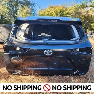 (NO SHIPPING) 2020-2023 Toyota Highlander Liftgate (NO SHIPPING) - Image 1 of 4