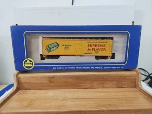 AHM PRIVATE OWNER REEFER CAR#5296NEW OLD STOCK HO SCALE.  - Picture 1 of 2