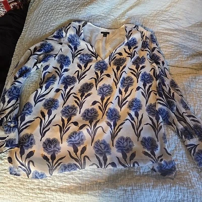 Blusa Ann Taylor Azul Estampado Floral Mujer Mediana Manga Larga Cuello en V Pullover R Foto 1 de 4