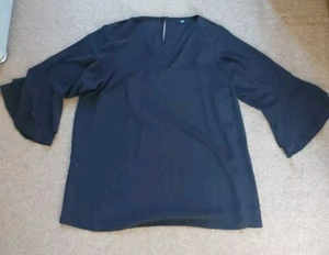 Beautiful Wallis Black Tunic Top With Bell Sleeves Size 22 - Picture 1 of 4