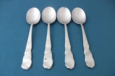 4 Teaspoons Pottery Barn LETTUCE 18/8 Stainless Japan 6 3/4" - Image 1 of 4