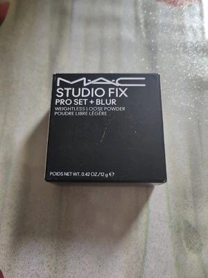 M.A.C Studio Fix Pro Set+Blur Weightless Loose Powder Translucent 10g Genuine  - Image 1 of 4