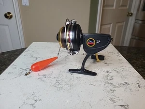 Vintage Penn 714Z Ultra Sport Spinning Reel Made in USA - Picture 1 of 8