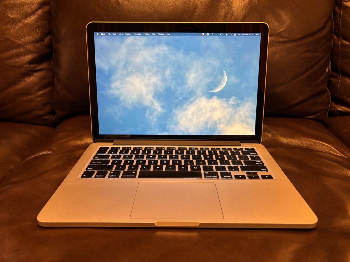 Apple MacBook Pro Intel Core i5 5th Gen. 128GB Hard Drive Apple MacBook Pro Intel Core i5 5th Gen. 128GB Hard Drive