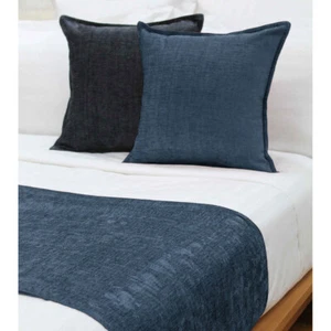 Cojín cuadrado o corredor de cama oceánico Parker de Jason - Imagen 1 de 5