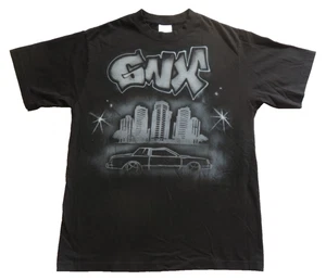 GNX TOUR 2025 KENDRICK LAMAR GRAFFITI STYLE TEE SHIRT, GR. L - Bild 1 von 8