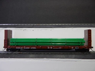 Pipe Load for HO Scale Bulkhead Flat Car - Image 1 of 4