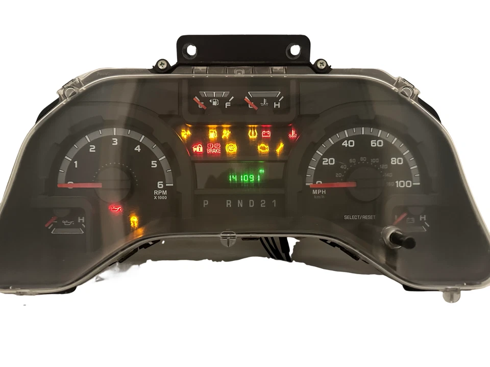 Painel de instrumentos velocímetro 09 Ford E150/E250/E350 medidores de van 141.091 milhas - Imagem 1 de 3