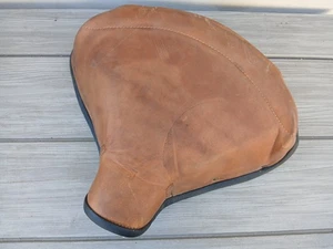 Asiento individual vintage de cuero para motocicleta marrón 12"x15" grande - ¡Bonito! - Imagen 1 de 18