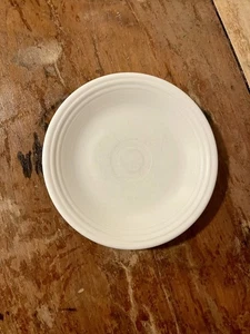 Fiestaware weiß Salatteller Fiesta kleiner Teller 7" kostenloser Versand sehr guter Zustand  - Bild 1 von 12