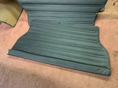 Panel interior tapa maletero vinilo negro clásico Saab 900 hatchback Foto 1 de 4