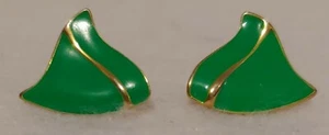 Vintage ( Gold Tone Green Enamel )  Pierced Earrings ( SIZE 3/4in x 7/8in ) - Picture 1 of 9