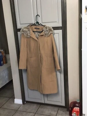 Abrigo de invierno para mujer Foto 1 de 4