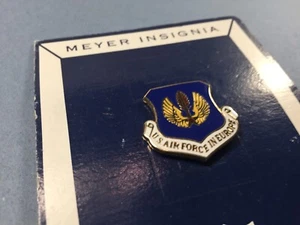 US Air Force -Metal Badge, US Air Forces in Europe (1" x 1") on org. card - Picture 1 of 6