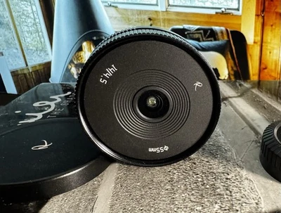 AstrHori 14mm F4.5 wide angle MF APS-C Fujifilm X Mount w/caps - Image 1 of 4