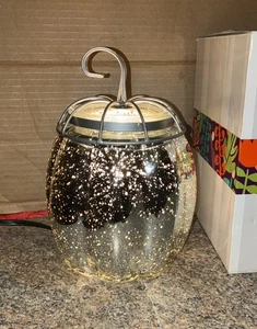 Verzauberter Kürbis Scentsy Glas Full Size Wachswärmer Herbst Märchen mit Box - Bild 1 von 6