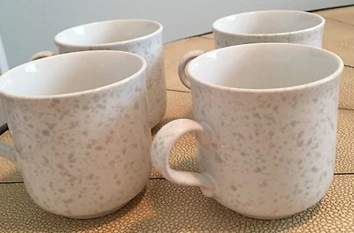 Tazas de café de té de gres moteado gris blanco S/4 usadas en excelente estado Foto 1 de 4