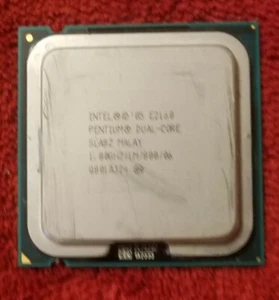 INTEL PENTIUM DUAL-CORE E2160 SLA8Z/1.80GHZ/1GB/Q801A324 CPU - Picture 1 of 3