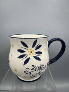 TempTations by Tara Old World Lace Blue & White 16 oz Coffee Mug Cup Footed - Picture 1 of 6