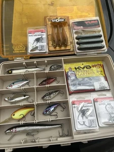 Plano Tackle Box Loaded With Lures and Tackle - TAKE A LOOK - Picture 1 of 13