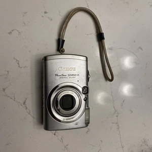 Canon PowerShot SD850 IS PC1235 Silver 8.0 MP 4x Optical Zoom Digital Camera - Picture 1 of 5