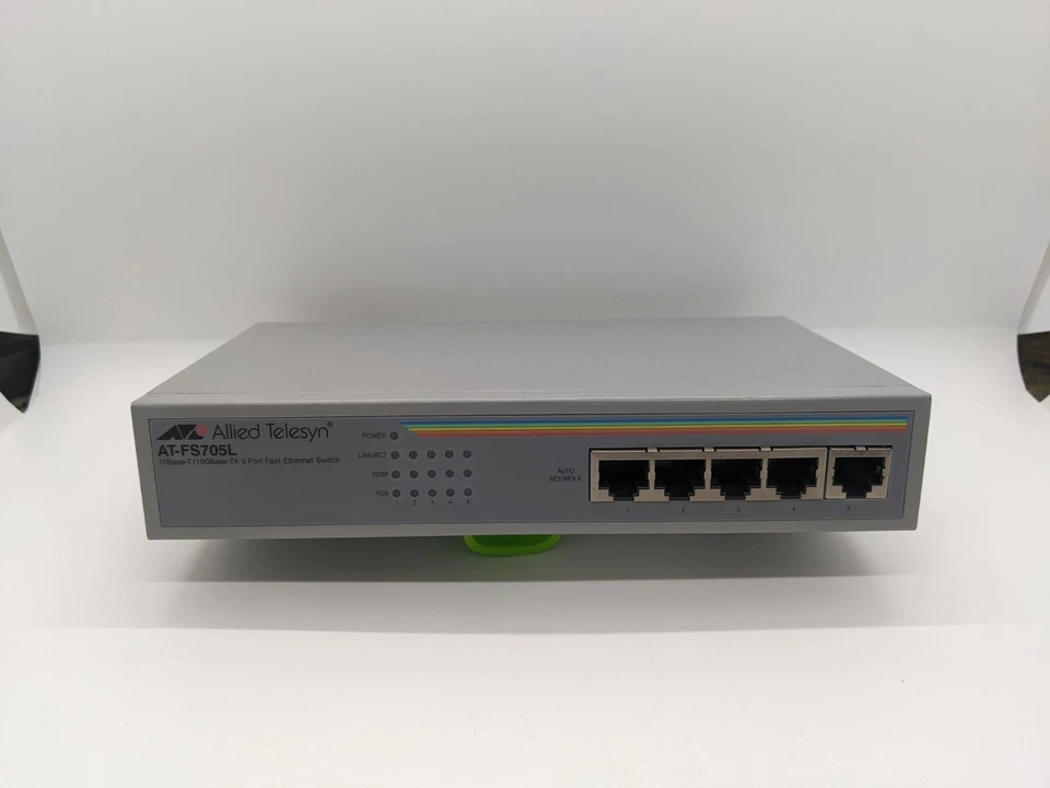 Allied Telesyn AT-FS705L 10base-T/100base-Tx 5 Port Fast Ethernet Switch - Image 1 of 1